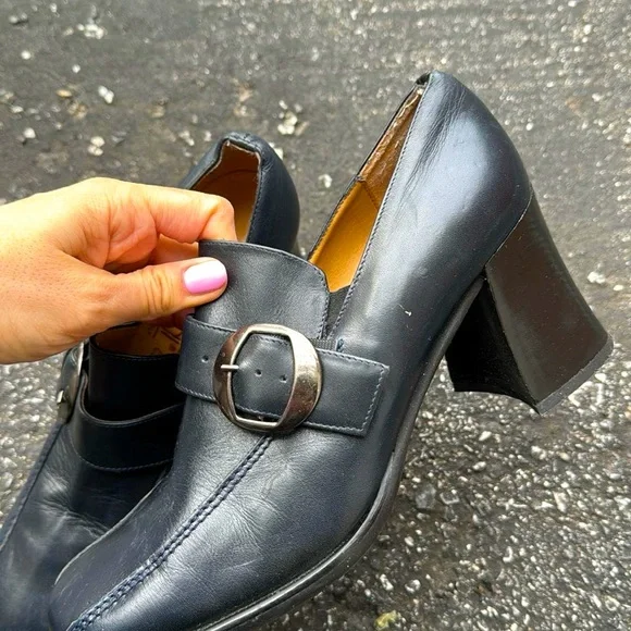 Boutique Made in Italy Women Toe Loafer Pumps Genuine Leather - Picture 2 of 3